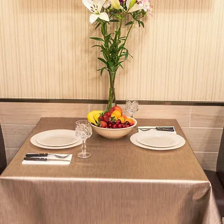 Deluxe Center Μπουργκάς