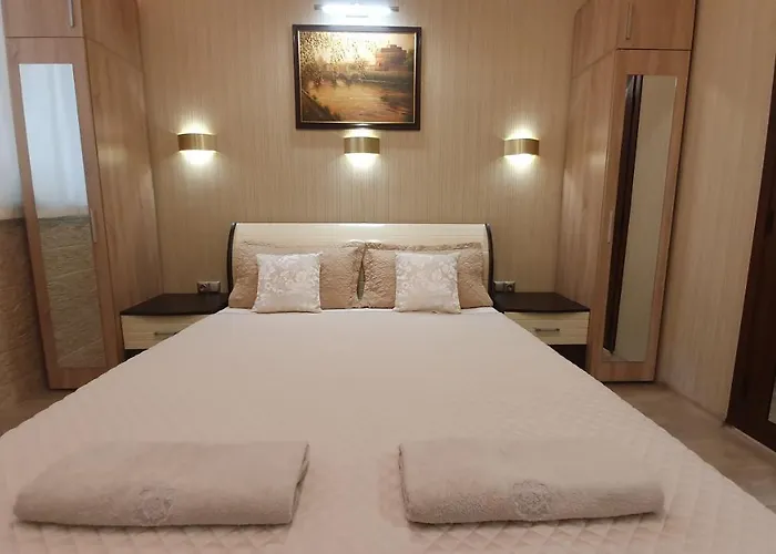 Deluxe Center Lejlighed